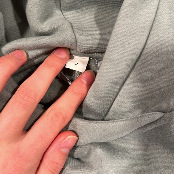 NWOT Lululemon Loungeful cropped sweatshirt - Picture 5 of 5